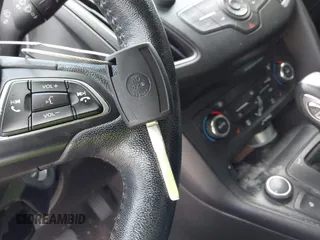 2016 Ford Focus SE с VIN 1FADP3FE3GL280819, выставлен на аукционе IAAI как лот 42430412 с пробегом 105 134 миль миль и . История ставок и продаж доступна на DreamBid. Изображение 11.