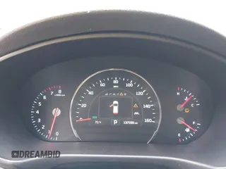 2017 Kia Sorento SX z VIN 5XYPK4A58HG226884, wystawiony jako IAAI lot #40738284 z przebiegiem 137 599 mil mil oraz . Historia ofert i sprzedaży dostępna na DreamBid. Obrazek 7.