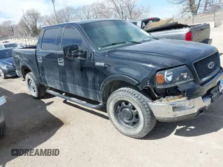 2004 Ford F-150 XLT with VIN 1FTPW14524KC86744, listed as a IAAI auction lot 41811231 with 176,532 mi miles. Bid and sale history available at carsss.com. Image 1.