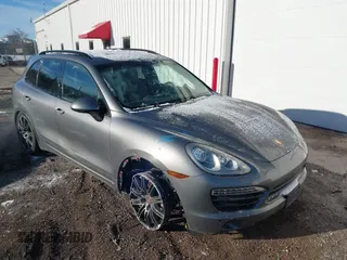 2013 Porsche Cayenne S с VIN WP1AB2A28DLA86543, выставлен на аукционе IAAI как лот 41764426 с пробегом 105 814 миль миль и . История ставок и продаж доступна на DreamBid. Изображение 1.