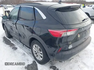 2020 Ford Escape SE z VIN 1FMCU9G64LUA05145, wystawiony jako IAAI lot #41250260 z przebiegiem 60 554 mil mil oraz . Historia ofert i sprzedaży dostępna na DreamBid. Obrazek 3.