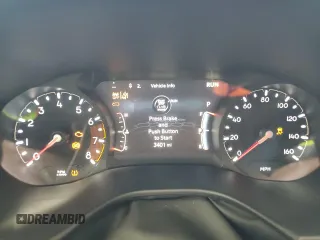 2025 Jeep Compass Limited z VIN 3C4NJDCN9ST552801, wystawiony jako Copart lot #64312945 z przebiegiem 3 401 mil mil oraz Szkoda całkowita • Salvage title. Historia ofert i sprzedaży dostępna na DreamBid. Obrazek 9.