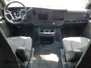 2017 Chevrolet Express Cargo с VIN 1GCWGAFF1H1225394, выставлен на аукционе Copart как лот 59502005 с пробегом 223 131 миль миль и Чистый • Clean title. История ставок и продаж доступна на DreamBid. Изображение 8.