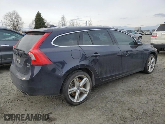 2016 Volvo V60 T5 Premier with VIN YV1612SK4G1309924, listed as a Copart auction lot 43135545 with 95,915 mi miles and Salvage Title. Bid and sale history available at carsss.com. Image 3.