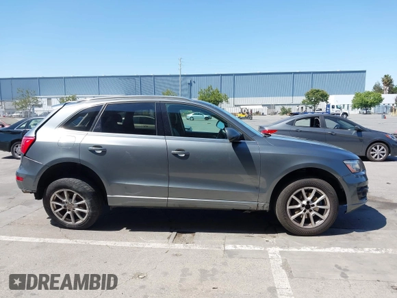 2012 Audi Q5 Premium Plus z VIN WA1LFAFP8CA062745, wystawiony jako IAAI lot #42409442 z przebiegiem 140 159 mil mil oraz . Historia ofert i sprzedaży dostępna na DreamBid. Obrazek 14.