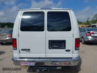 2008 Ford Econoline Wagon XL with VIN 1FBNE31L48DA80199, listed as a IAAI auction lot 41905560 with 198,545 mi miles. Bid and sale history available at carsss.com. Image 17.