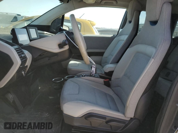 2015 BMW i3 z VIN WBY1Z2C59FV287023, wystawiony jako Copart lot #47861625 z przebiegiem 55 177 mil mil oraz Czysty tytuł • Clean title. Historia ofert i sprzedaży dostępna na DreamBid. Obrazek 7.