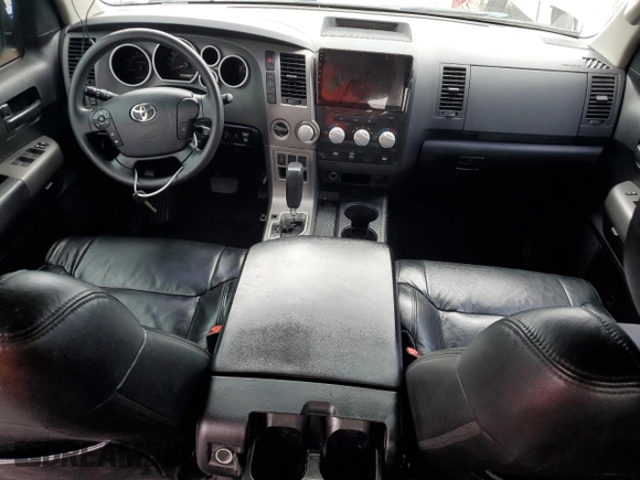 2010 Toyota Tundra z VIN 5TFUW5F15AX101377, wystawiony jako Copart lot #55348565 z przebiegiem 182 147 mil mil oraz Szkoda całkowita • Salvage title. Historia ofert i sprzedaży dostępna na DreamBid. Obrazek 8.