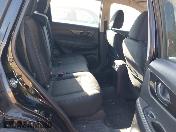 2019 Nissan Rogue SL with VIN 5N1AT2MV0KC826986, listed as a IAAI auction lot 40734371 with 72,662 mi miles and . Bid and sale history available at carsss.com. Image 8.