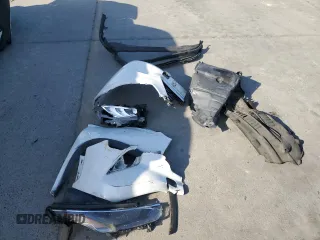 2020 Toyota Highlander L z VIN 5TDCZRAH0LS505372, wystawiony jako Copart lot #50716035 z przebiegiem 125 735 mil mil oraz Czysty tytuł • Clean title. Historia ofert i sprzedaży dostępna na DreamBid. Obrazek 13.