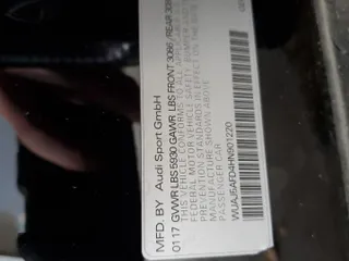 2017 Audi S8 z VIN WUAJ5AFD4HN901220, wystawiony jako Copart lot #72728313 z przebiegiem 53 040 mil mil oraz . Historia ofert i sprzedaży dostępna na DreamBid. Obrazek 13.