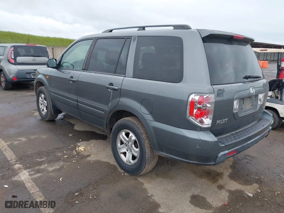 2008 Honda Pilot VP with VIN 5FNYF182X8B038152, listed as a IAAI auction lot 41979387 with 219,127 mi miles. Bid and sale history available at carsss.com. Image 3.
