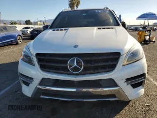 2015 Mercedes-Benz M 400 with VIN 4JGDA5GB2FA586282, listed as a Copart auction lot 85108304 with 123,808 mi miles and Salvage Title. Bid and sale history available at DreamBid. Image 5.
