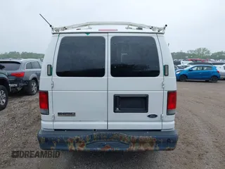 2012 Ford Econoline Cargo Commercial z VIN 1FTNE2EL7CDB36239, wystawiony jako IAAI lot #42311374 z przebiegiem 152 547 mil mil oraz . Historia ofert i sprzedaży dostępna na DreamBid. Obrazek 16.
