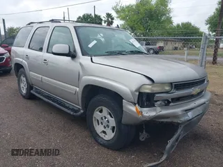 2006 Chevrolet Tahoe LT z VIN 1GNEC13Z16R167217, wystawiony jako IAAI lot #41852288 z przebiegiem 245 114 mil mil oraz . Historia ofert i sprzedaży dostępna na DreamBid. Obrazek 1.