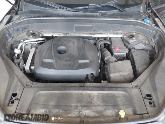 2018 Volvo XC90 Momentum with VIN YV4102PK2J1343506, listed as a IAAI auction lot 41763318 with 89,203 mi miles. Bid and sale history available at carsss.com. Image 10.