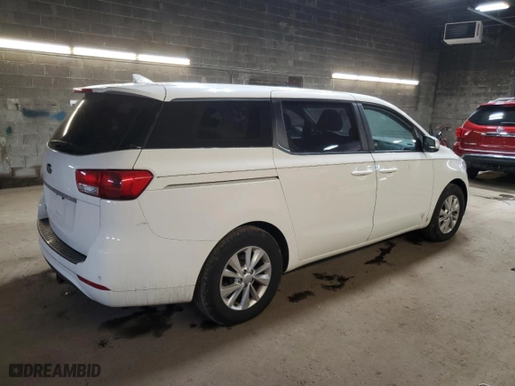 2015 Kia Sedona L with VIN KNDMA5C18F6039912, listed as a Copart auction lot 50732065 with 104,427 mi miles and Salvage Title. Bid and sale history available at carsss.com. Image 3.