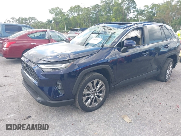 2022 Toyota RAV4 XLE Premium with VIN 2T3C1RFV0NW189365, listed as a IAAI auction lot 41691045 with 42,171 mi miles. Bid and sale history available at carsss.com. Image 17.