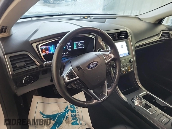 2020 Ford Fusion SEL with VIN 3FA6P0CD1LR154201, listed as a IAAI auction lot 42715761 with 99,448 mi miles and . Bid and sale history available at DreamBid. Image 16.