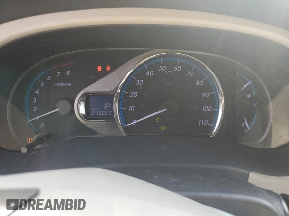 2011 Toyota Sienna XLE AAS with VIN 5TDYK3DC5BS010512, listed as a Copart auction lot 58614775 with 215,020 mi miles and Clean title. Bid and sale history available at DreamBid. Image 9.