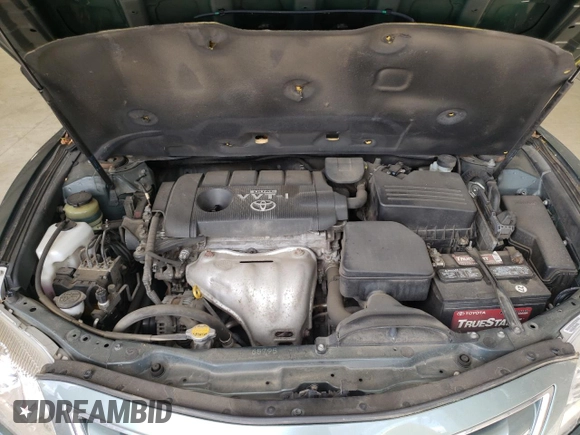 2010 Toyota Camry z VIN JTNBF3EK3A3002517, wystawiony jako Copart lot #57753675 z przebiegiem 196 094 mil mil oraz Szkoda całkowita • Salvage title. Historia ofert i sprzedaży dostępna na DreamBid. Obrazek 11.