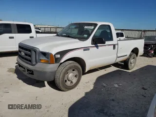 2005 Ford F-250 XL z VIN 1FTNF20505EB40541, wystawiony jako Copart lot #81993404 z przebiegiem 149 650 mil mil oraz Czysty tytuł • Clean title. Historia ofert i sprzedaży dostępna na DreamBid. Obrazek 1.
