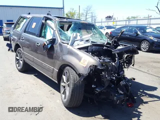 2016 Lincoln Navigator Reserve z VIN 5LMJJ2LT2GEL04567, wystawiony jako Copart lot #37650040 z przebiegiem Nie podano mil oraz Szkoda całkowita • Salvage title. Historia ofert i sprzedaży dostępna na DreamBid. Obrazek 1.