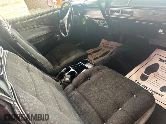 1974 Dodge Charger z VIN WH23G4A119876, wystawiony jako Copart lot #47498885 z przebiegiem 17 505 mil mil oraz Czysty tytuł • Clean title. Historia ofert i sprzedaży dostępna na DreamBid. Obrazek 5.