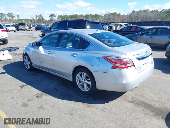 2013 Nissan Altima SV with VIN 1N4AL3AP7DC112135, listed as a IAAI auction lot 41720386 with 171,721 mi miles and . Bid and sale history available at carsss.com. Image 3.