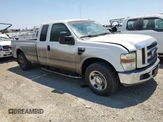 2008 Ford F-350 with VIN 1FTWX30R18EE60711, listed as a Copart auction lot 62953454 with 102,168 mi miles and Clean title. Bid and sale history available at DreamBid. Image 4.