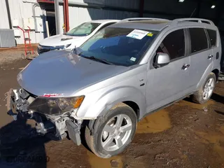 2008 Mitsubishi Outlander XLS with VIN JA4MT41X98Z014198, listed as a IAAI auction lot 41440560 with 228,263 mi miles. Bid and sale history available at carsss.com. Image 18.