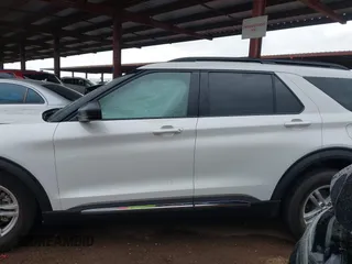 2022 Ford Explorer XLT z VIN 1FMSK7DH0NGB25926, wystawiony jako IAAI lot #42181595 z przebiegiem 15 063 mil mil oraz . Historia ofert i sprzedaży dostępna na DreamBid. Obrazek 14.