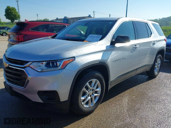 2018 Chevrolet Traverse LS z VIN 1GNERFKW7JJ145166, wystawiony jako IAAI lot #42161304 z przebiegiem 104 165 mil mil oraz . Historia ofert i sprzedaży dostępna na DreamBid. Obrazek 18.