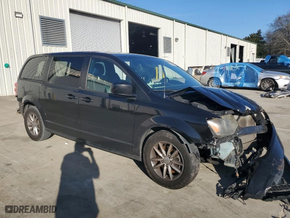 2014 Dodge Grand Caravan R/T with VIN 2C4RDGEGXER181356, listed as a Copart auction lot 43825575 with 177,337 mi miles and Salvage Title. Bid and sale history available at carsss.com. Image 4.