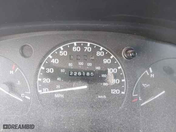 1998 Ford Ranger XL with VIN 1FTYR10C6WUC81490, listed as a IAAI auction lot 42055263 with 226,185 mi miles. Bid and sale history available at carsss.com. Image 7.