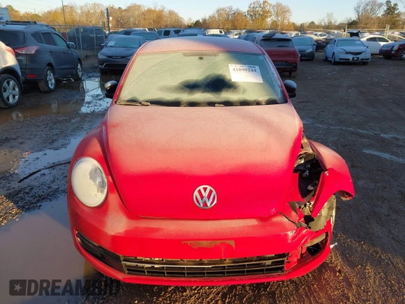 2015 Volkswagen Beetle Fleet Edition z VIN 3VWF17ATXFM655195, wystawiony jako IAAI lot #41090244 z przebiegiem 75 167 mil mil oraz . Historia ofert i sprzedaży dostępna na DreamBid. Obrazek 12.