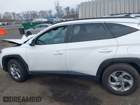 2022 Hyundai Tucson SEL with VIN 5NMJBCAE4NH124578, listed as a IAAI auction lot 41889731 with Not Provided miles. Bid and sale history available at carsss.com. Image 14.