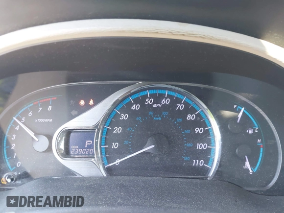 2011 Toyota Sienna XLE AAS with VIN 5TDYK3DC4BS136568, listed as a IAAI auction lot 42639252 with 239,020 mi miles and . Bid and sale history available at DreamBid. Image 7.