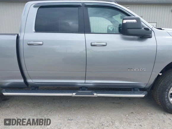 2024 Ram 2500 Big Horn with VIN 3C6UR5DJ1RG186140, listed as a IAAI auction lot 42244804 with 18,907 mi miles and . Bid and sale history available at DreamBid. Image 12.