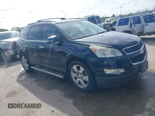 2011 Chevrolet Traverse 1LT z VIN 1GNKRGED8BJ382012, wystawiony jako IAAI lot #41808292 z przebiegiem Nie podano mil oraz . Historia ofert i sprzedaży dostępna na DreamBid. Obrazek 1.
