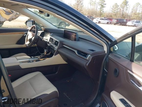 2018 Lexus RX 350L Premium z VIN JTJDZKCA8J2005182, wystawiony jako IAAI lot #41740685 z przebiegiem 113 405 mil mil oraz . Historia ofert i sprzedaży dostępna na DreamBid. Obrazek 5.