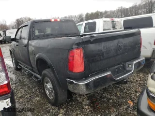 2018 Ram 2500 Tradesman with VIN 3C6UR5CJ2JG262048, listed as a Copart auction lot 44942415 with 184,788 mi miles and Clean Title. Bid and sale history available at carsss.com. Image 2.