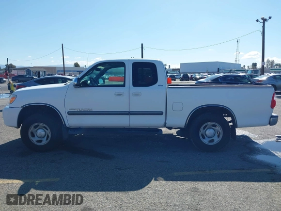 2006 Toyota Tundra SR5 with VIN 5TBRU34116S468950, listed as a IAAI auction lot 41723659 with 63,968 mi miles and . Bid and sale history available at carsss.com. Image 14.
