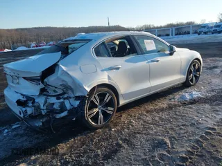 2022 Volvo S60 Plus Dark Theme with VIN 7JRL12TL8NG162261, listed as a IAAI auction lot 41417503 with 16,199 mi miles. Bid and sale history available at carsss.com. Image 4.