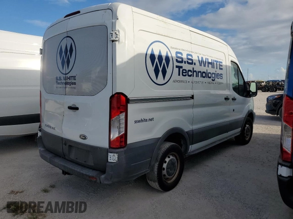 2016 Ford Transit Cargo with VIN 1FTYR1CM4GKB38734, listed as a Copart auction lot 76486004 with Not Provided miles and Salvage Title. Bid and sale history available at DreamBid. Image 3.