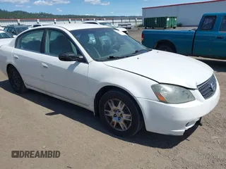 2006 Nissan Altima S z VIN 1N4AL11D36N461259, wystawiony jako IAAI lot #42317589 z przebiegiem 151 881 mil mil oraz . Historia ofert i sprzedaży dostępna na DreamBid. Obrazek 1.