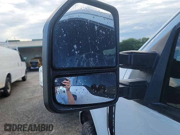 2019 Ford F-250 XL z VIN 1FT7W2B60KED86550, wystawiony jako IAAI lot #42501135 z przebiegiem 188 501 mil mil oraz . Historia ofert i sprzedaży dostępna na DreamBid. Obrazek 22.