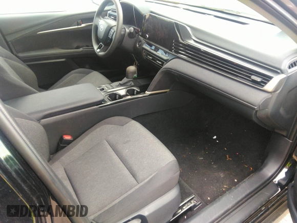 2025 Toyota Camry LE with VIN 4T1DAACK0SU509160, listed as a IAAI auction lot 42141098 with 17,028 mi miles and . Bid and sale history available at DreamBid. Image 5.