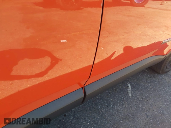 2018 Jeep Renegade Latitude with VIN ZACCJABB3JPJ43290, listed as a IAAI auction lot 41844647 with 238,581 mi miles and . Bid and sale history available at DreamBid. Image 18.