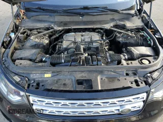 2017 Land Rover Discovery HSE Luxury with VIN SALRHBBV0HA028772, listed as a Copart auction lot 42690615 with 121,089 mi miles and Clean Title. Bid and sale history available at DreamBid. Image 12.